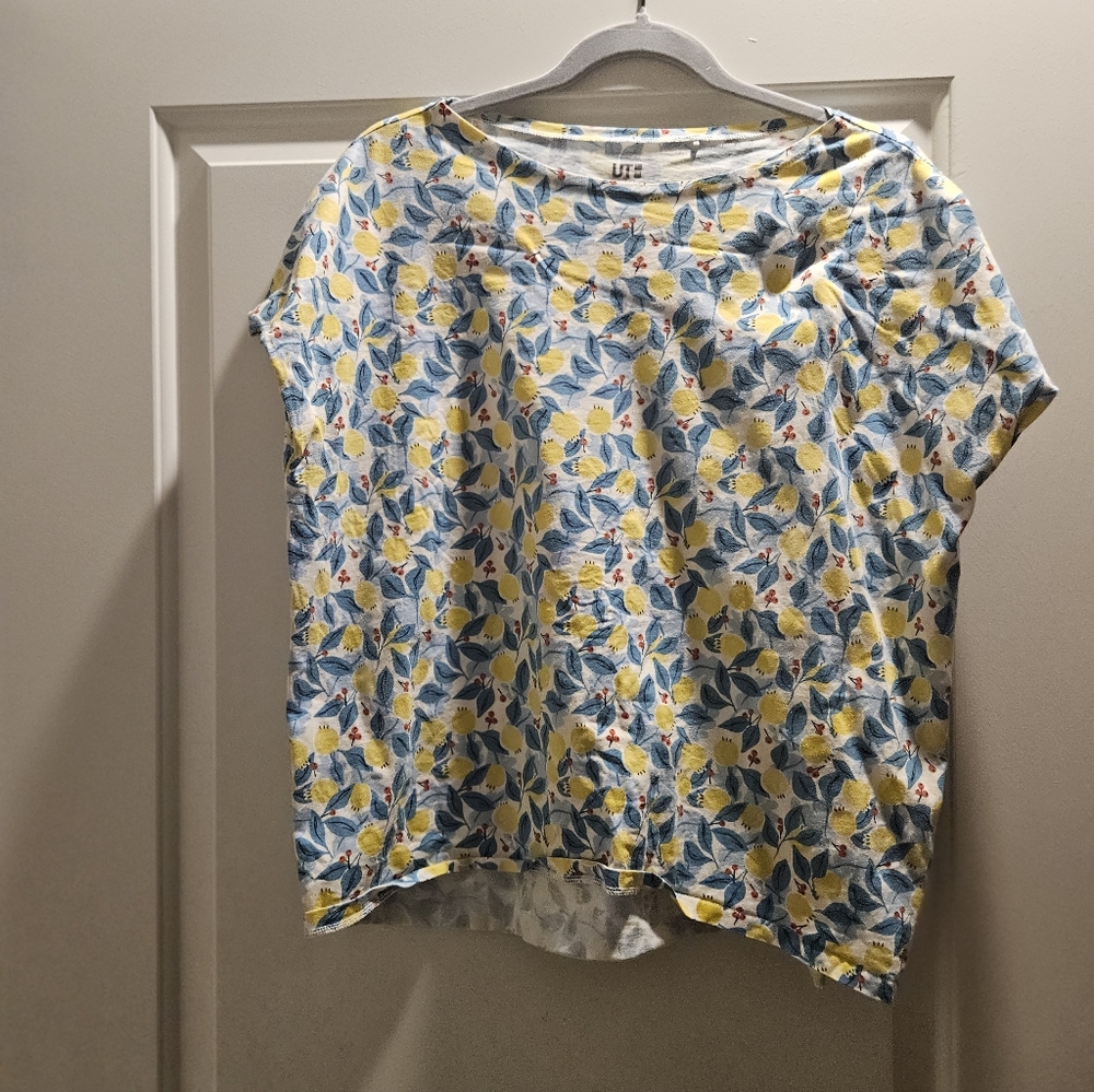 Uniqlo Lemons And Berries Scandanavian Collection T-shirt